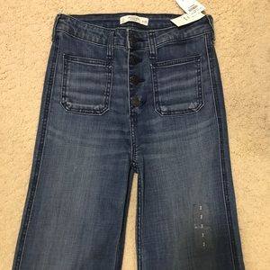 NWT Abercrombie and Fitch Flared Jeans